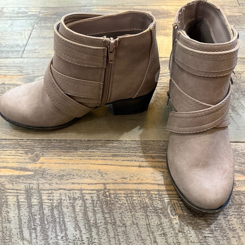 Rampage Beige Juliet Ankle Block Booties